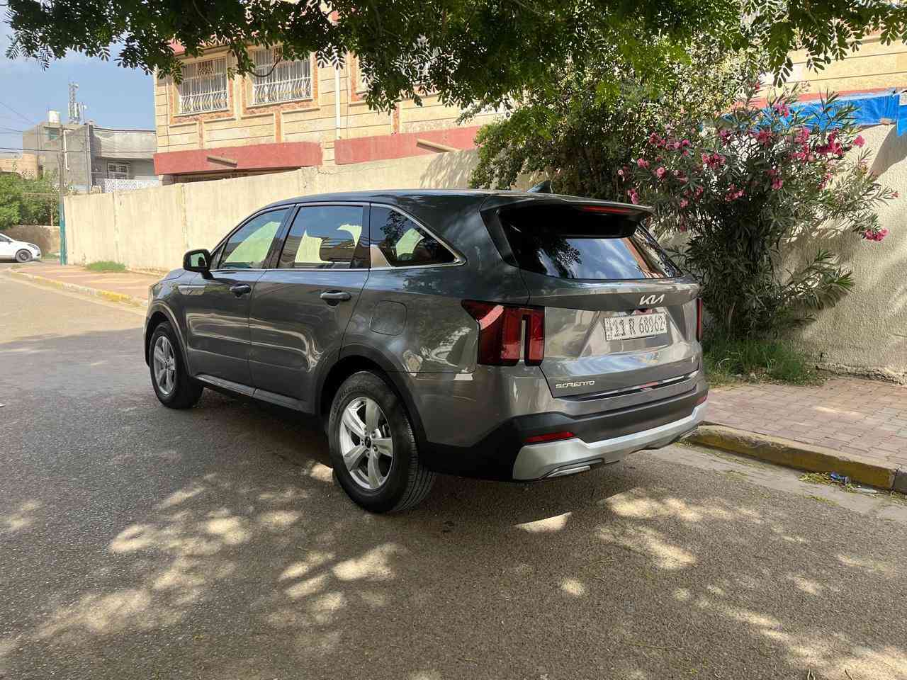 بسم الله الرحمن الرحيم
مكينه 2500 سبعه راكب

حادث تبديل باب وجاملغ بدون ايرباك بدون دواخل 

السعر 215وبيهة مجال 

بغداد الزعفرانيه ***********

رقم الشاصي بلمنشور

علمن انه السياره داخله بكتاب شهداء يعني تاخذ وكاله مطلقه بلسياره
