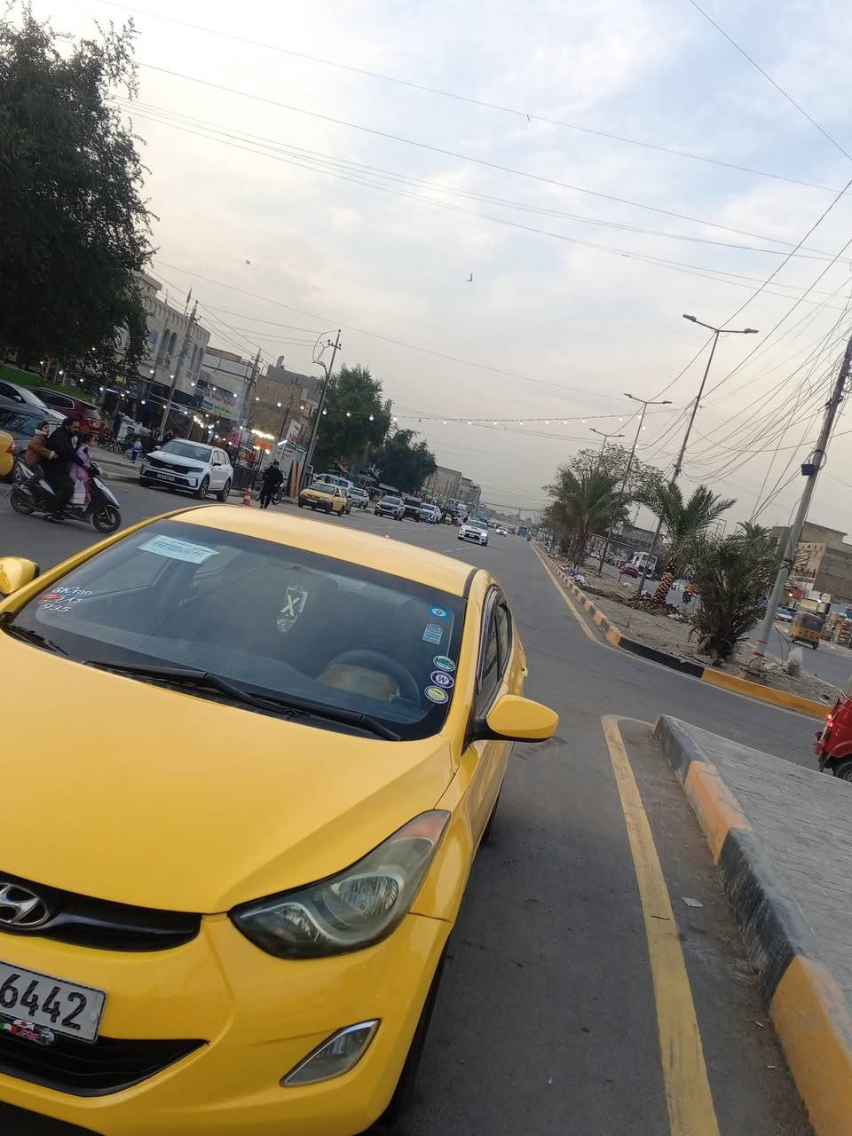 انتره 2013 واراد امريكي
حادث جاملغ جهه الايمن 
والسيارة كلها ليبل واحد شرط
مكينه 1800 دوش المرغوب 
كير خير من الله 
صدر امامي وخلفي نظيف 
تخم تاير جديد 
وياله جديد
بسمي تحويل ثاني 
رقم الدولي 
فحص هزه جديد مصفره هيئة والغرامة وسنويه جديده 
رقم بغداد الإنكليزي 
مواصفات السياره 
منظومه زنون اصليه 
شاشه اندرويد 
كامره خلفيه دواره 
تحكم اربع جهات 
مانع انزلاق 
ايكو 
مانع اقتصاد ايكو 
حاكيه 
3 انظمه قياده 
ماشيه 197
معروفه مواصفاتها الانتره 
السياره متعوب عليه مال جناي ربع ماتصرف عليه جاهزه كامله 
السعر 98  رقم هاتف *********** العنوان بغداد
