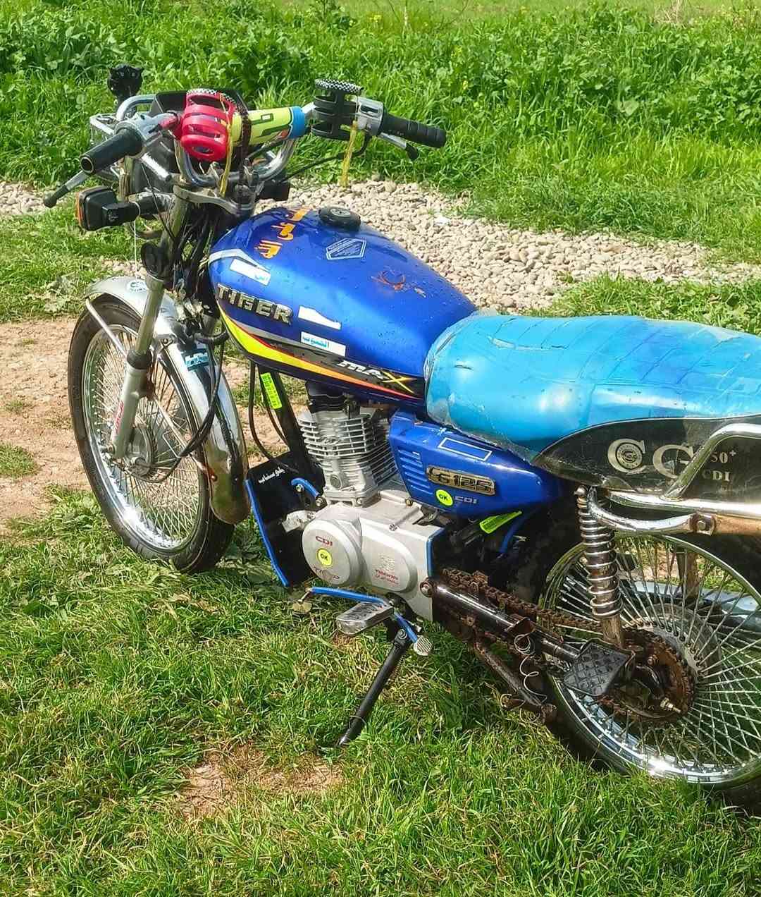 السلام عليكم ماطور للبيع موديل 21.للاستفسار رقم الهاتف ***********
