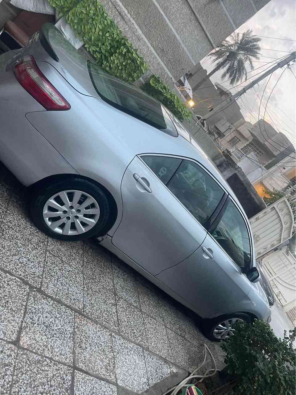 السلام عليكم كامري موديل 2007 للبيع السياره مصبوغه عام مكينه 2400 بدون تنقيص  تبريد تدفئه رقم بغداد باسمي تحويل نفس اليوم السعر 75 و بيها مجال مكاني بغداد سيديه و بالعاليه ع الياخذها اي تفاصيل اتصل   ‭0771 655 0781‬ بغداد, العراق
