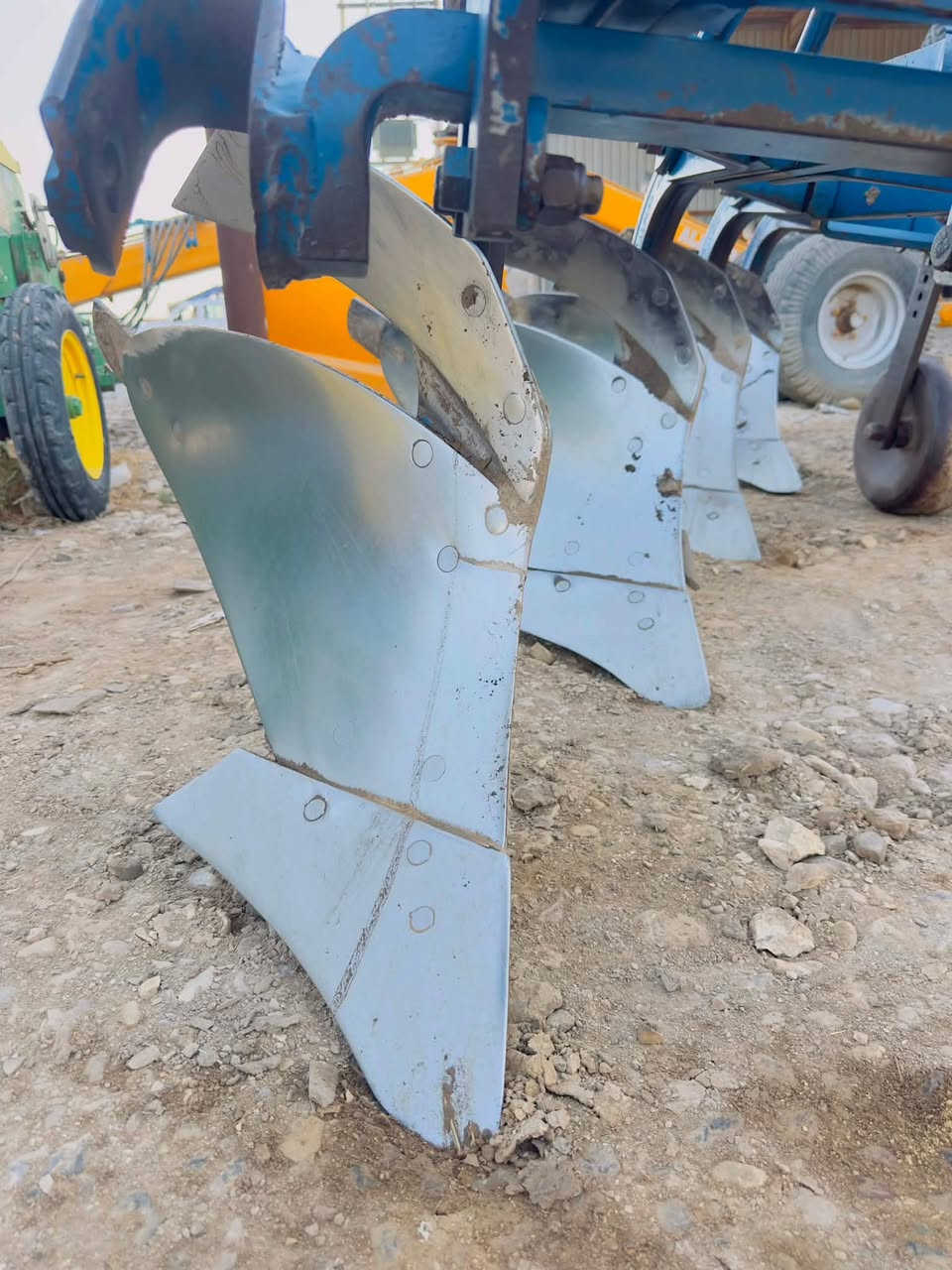 سلام عليكم 
للبيع فدان 14 لبير 
فدان مكفول من لفطر ولحيم 
***********
