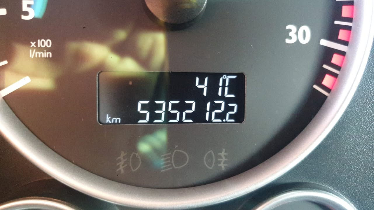 السلام وعليكم مان مديل 2018سياره جديده كلش السياره عله وضع الشركه برغي ما نقصه  بيه كبل للعمل تخم تاير  ويل كروم عربانه مديل 2016 ابو حيدر كهربائيات جديد وهوه جديد لاستفسارانتصل عله الرقم  ***********
