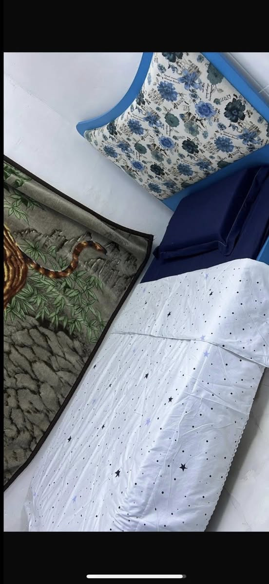 غرفة تركيه نفر بناتيه تكمة الخشب بلوك  الاصلي 6 قطع ب 600 وبيها مجال بسيط مكان زيونه


**إذا كنت صاحب هذا الإعلان وتريد حذفه لأي سبب، رجاءا أرسل رسالة إلى الدعم الفني**