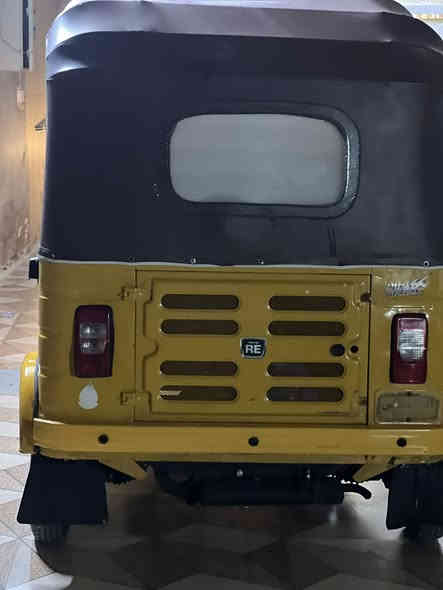 سلام عليكم شباب تكتك موديل ١٩ اوراق اكفلك الترقيم تكتك جديده خير من الله من يدك كبل لشارع 
سعر خاص رقمي ‭٠٧٧٣ ٥٦٩ ٩٨٠٠‬
