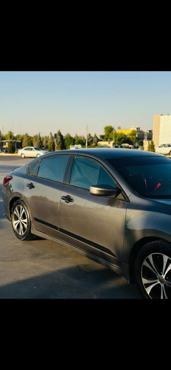 نيسان التيما 2017 للبيع
مواصفاتها معروفه نص بصمه وبصمه ابواب وتشغيل عن بعد كشن كهربائي وكامره خلفيه تحكمات ستيرن ويل كب والخ.. رقم اربيل باسمي سنويه هزه فحص كله جديد سياره نظيفه جدا سيرفز كامل مسويلها مناقصها ولا برغي كير مكينه بشرط لا مفتوح ولا بيهم عيب ضررها جاملغ خلفي وشويه من صندوق يم رقم و٤ اماكن بارد على كد شبر بدون دواخل بدون ايرباك بشرط كلشي صور حادث موجوده بلمنشور ماشيه 124الف سعرها ١٢٠ بيها مجال كلش. بسيط ***********  واتساب هم موجود
