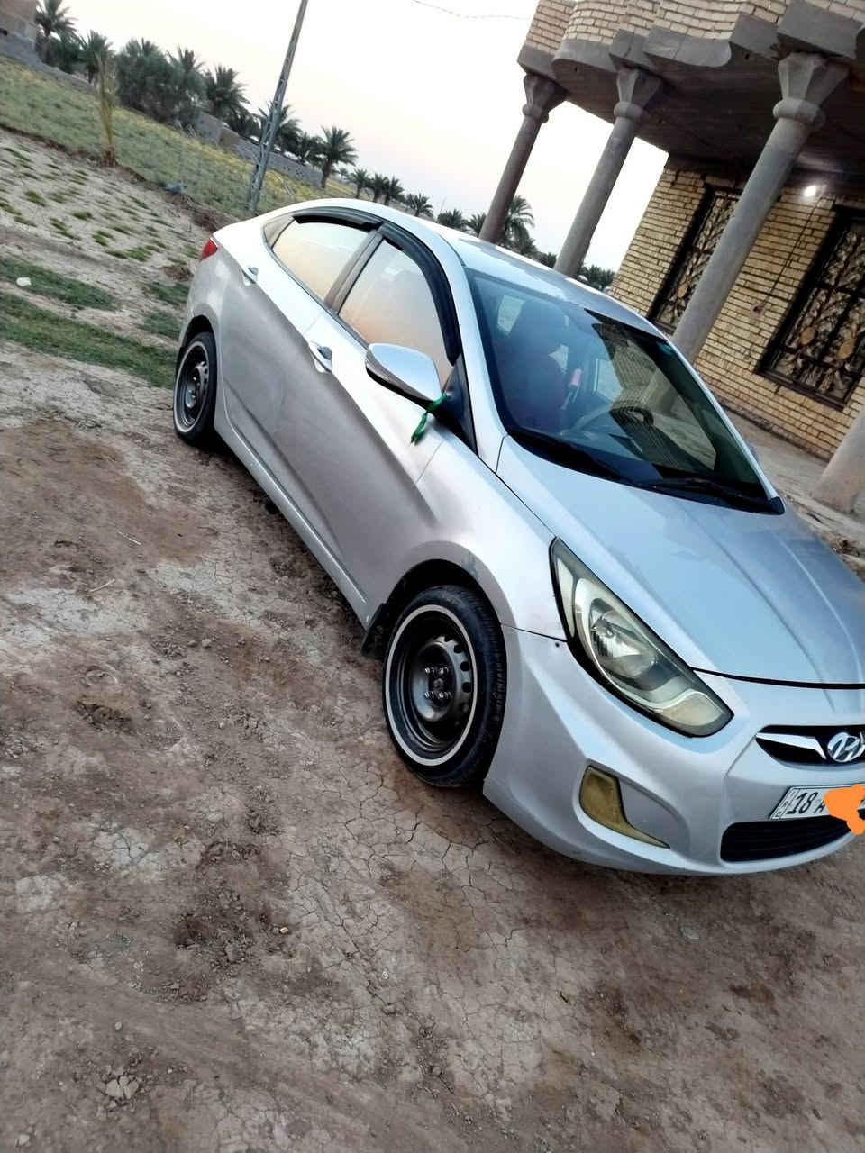 اكسنت ٢٠١٥ خليجي محرك ١٤٠٠ 
رقم بابل انكليزي بأسمي شخصياً ومكاني بابل
تبريد ثلج
تخم تاير
أشاير بالمري
نضام ايكو
شاشه وكامره
دوشمه جديده 
حداديه وصدر ومشط ستيرن بالجيس
كهربائيات كامله
مكينه وكير كفاله 
بيها جاملغ أمامي مخسوف ومبدل فقط جهه السائق بدون حادث وصبغ باب أثر جراد
سياره مال جناي من البيت للدوام
للأستفسار ***********
#السعر ٨٧ وبيها مجال قليل
