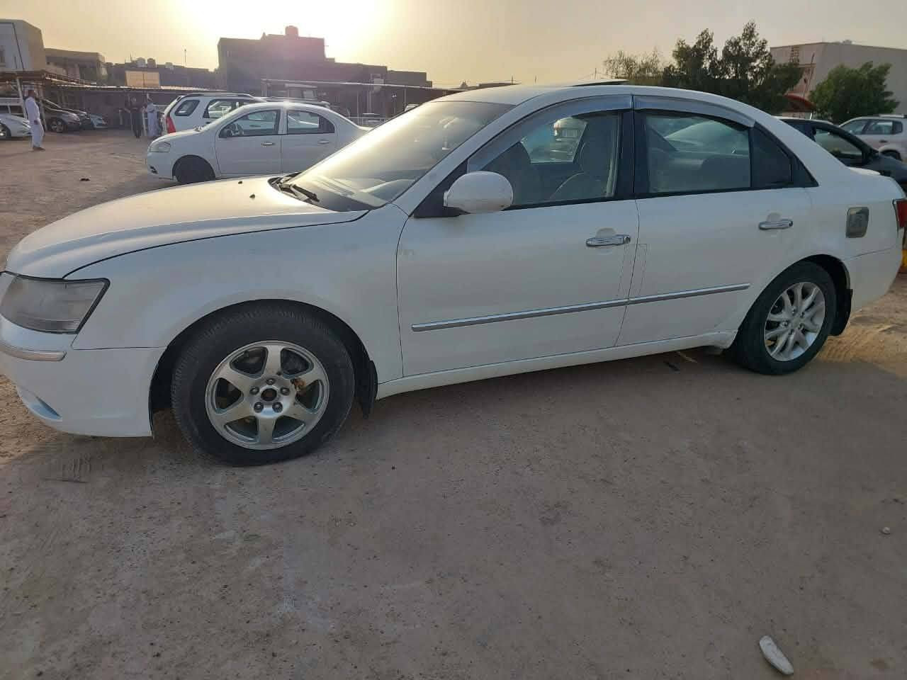 السلام عليكم للبيع سوناتا موديل 2006 خليجي  رقم بغداد انكليزي تحويل ثاني يوم  بيه صبغ بل هلالات الخلفيه وبنيد مبدل محدثه 9 سياره حلوه مكينه 2000 دوش السعر 80 وبيه مجال قليل *********** بغداد, العراق
