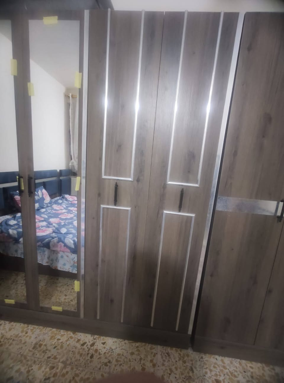 غرفة نوم تركي للبيع السعر 600 وبيها مجال للاستفسار الاتصال على الرقم ***********
