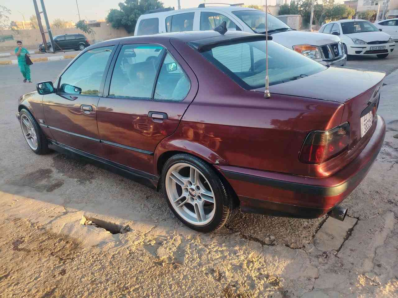 يالله سلام عليكم بي ام موديل 91 محرك كير عادي كبس ابو الفانوس رقم بغداد جديد السنويه 31 كهربائيه شغاله السياره حيل حلوه مال جناي حجم 315 اخواني السياره بيها مشط استيرن مو زين وبيها صدر الامامي يريد شغل سعره قفل قفل 37 مرواس حسب القناعه مكان هيت حي البكر رقم هاتف ***********
