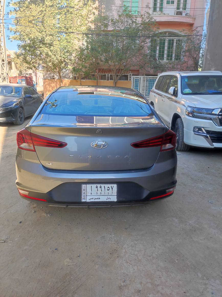 السلام عليكم 

هونداي النترا وارد امريكي SE موديل 2019 كير at المرغوب رقم بابل حادثها جاملغ امامي وجافت البنيد فقط بدون دواخل ماشيه 43 مكينه كير مامفتوحات جديده السياره السعر 137 وبيه مجال قليل مكاني بابل *********** حلة, بابل
