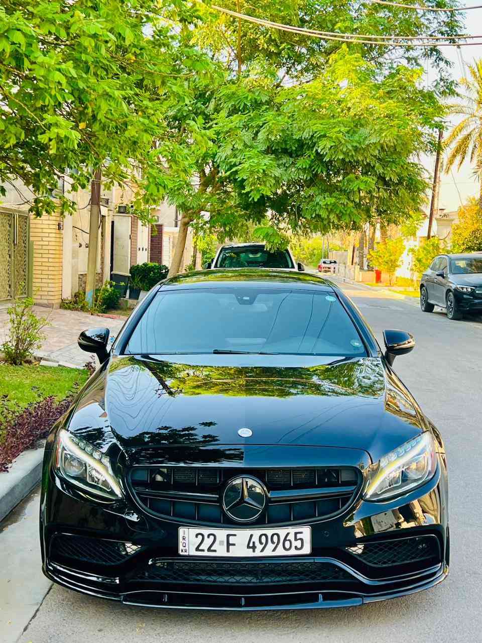 السلام عليكم 
للبيع Mercedes C300 2017 coupe
فول مواصفات 1/1 
بانوراما  
دبل ماوس
شاشه كبيره
داخل لدات ٣ (الوان)
كامره خلفيه دواره
سستم سماعات برومستر
كشنات كهرباء
كشنات تدفئه
رادار امامي
رادار خلفي
نقطه عمياء
بصمة تشغيل
بصمة ابواب
جنطه كهرباء
لايتات زينون داينمك
بك لايت ليد
استيرن تدفئة
ماشيه ٩٥ الف
وبعد بيها هواي مواصفات معروفة
وارد امريكي حادثها جاملغ وبنيد( جاملغ مبدل نفس اللون وربع البنيد صبغ) بدون ايرباك بدون دواخل حادث بسيط جداً
كير ومحرك مكفولات من الفتح والتبديل 
مكانها بغداد المنصور 
***********
السعر ٢٠٥ وبيها مجال بسيط
