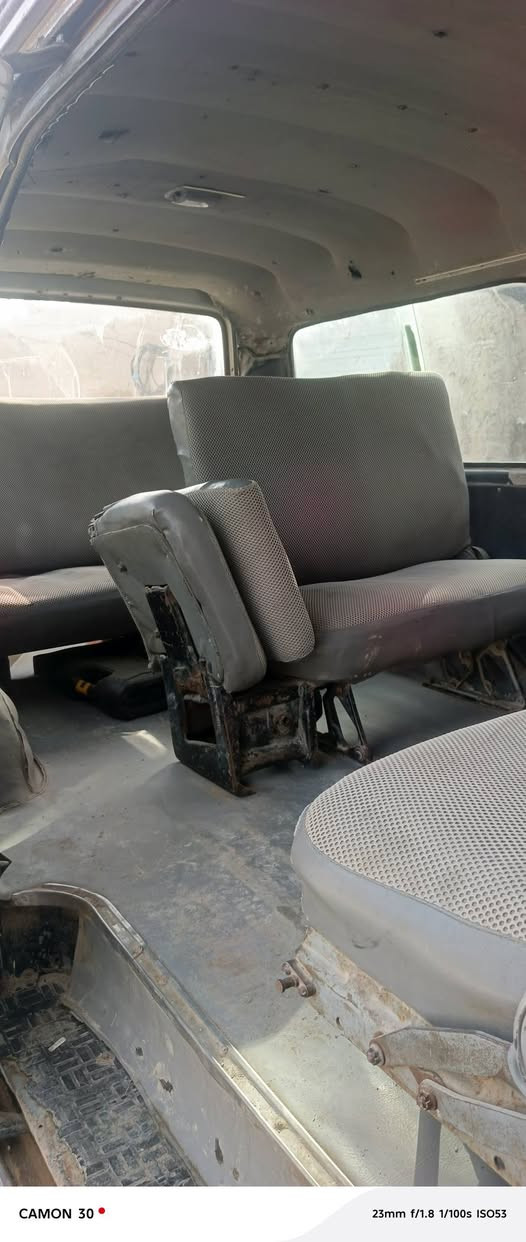 سياره 95 للثانويه نافذه صار لها شهرين السعر 27 وبيها مجال العنوان ديالى بلدروز مكينه وقير خير م الل***********٣
