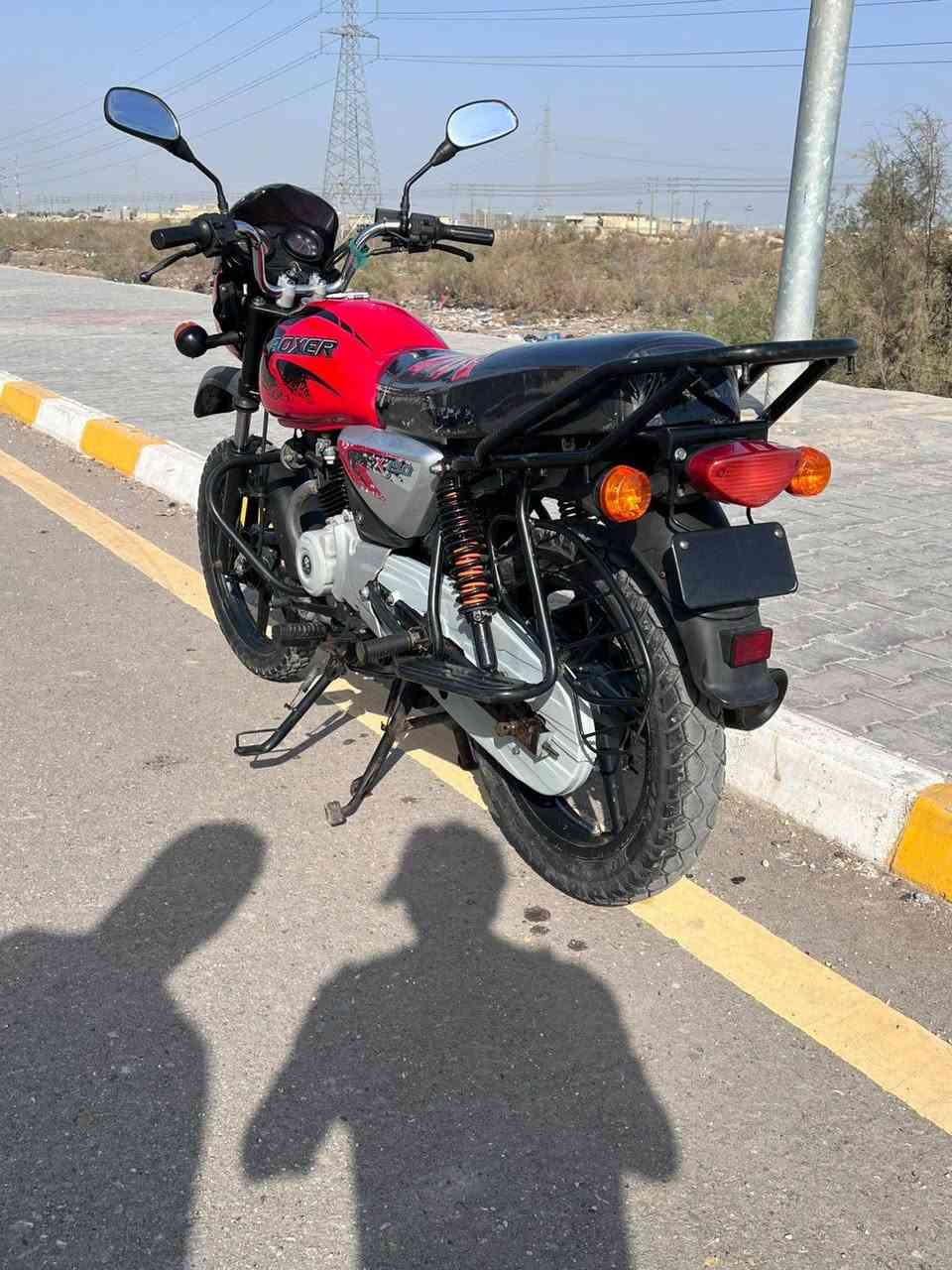 السلام عليكم دراجة بوكسر هندي موديل 22للبيع المكان واسط قضاء الحي تفاصيل أكثر اتصل ***********
