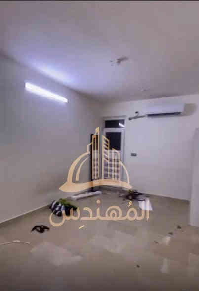 �✨ شقــة للإيجــار – الكرادة داخل ✨🏢

الطابق: أرضي

متوفرة الآن شقة للإيجار في موقع مميز جداً داخل الكرادة داخل – قرب دجاج فارس، ضمن بناية حديثة تحتوي على كافة الخدمات.

مواصفات الشقة:

🏠 غرفتين نوم
🛋️ صالة واسعة
🍽️ مطبخ
🛁 حمام

🏢 البناية تحتوي على:

 • مصعد
 • كراج سيارات
 • سيكيوريتي

📍 موقع الشقة:

الكرادة داخل – قرب دجاج فارس

📍 موقع شركة المهندس للعقار:

الكرادة داخل – قرب جبار أبو شربت

📞 للاستفسار والتواصل:

***********

🟩 نستقبل كافة العروض:
• بيع
• إيجار
• إدارة أملاك
• مقاولات وبناء

مع تحيات شركة المهندس للعقار – شكراً لكم 🌿
