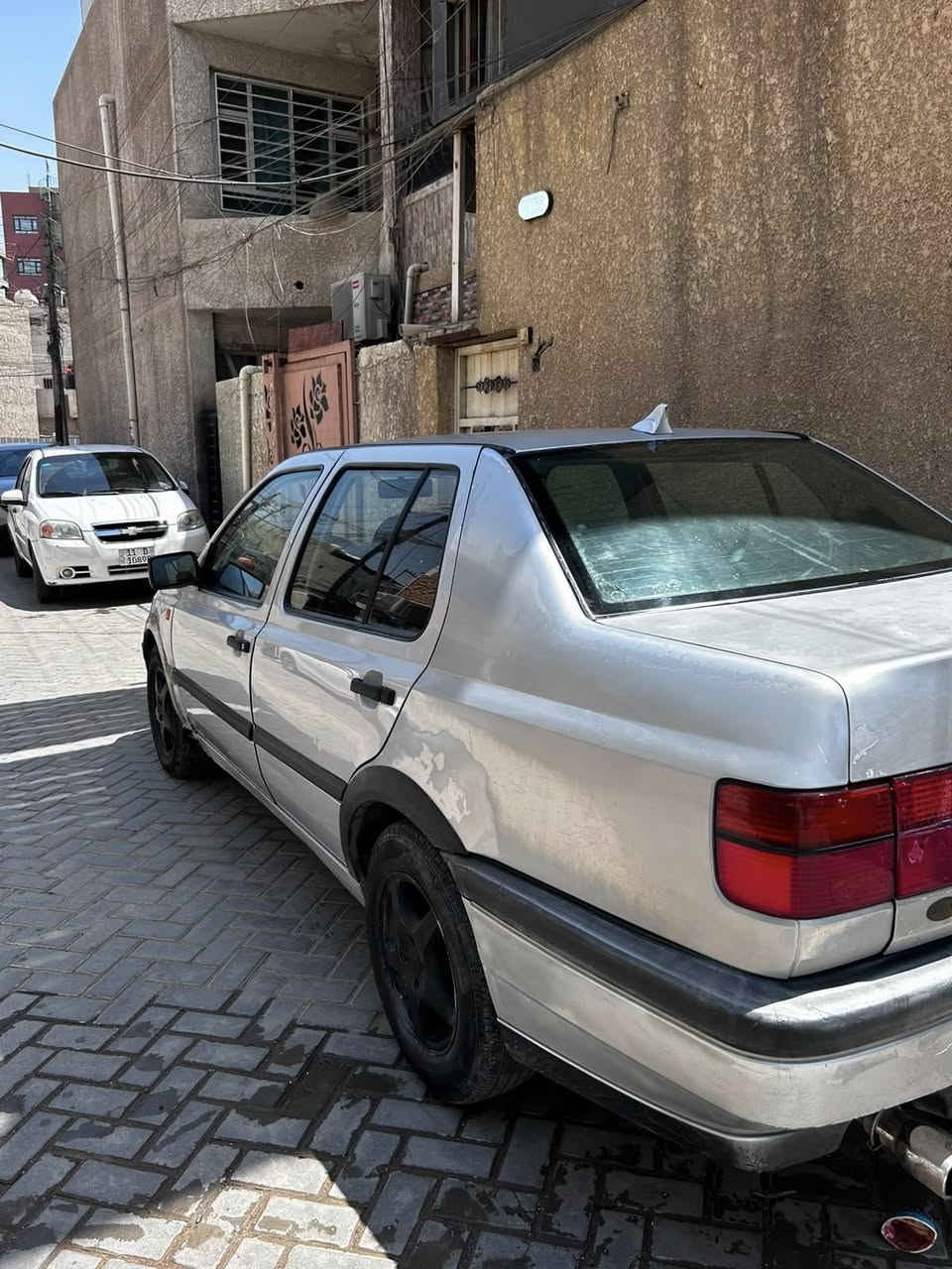 السلام عليكم عندي كولف فنتو موديل 1993 بااسمي للبيع حالتهه جيده تبريد *********** الغدير ساحه ميسلون سعر 37 ورقه وبيهه مجال
