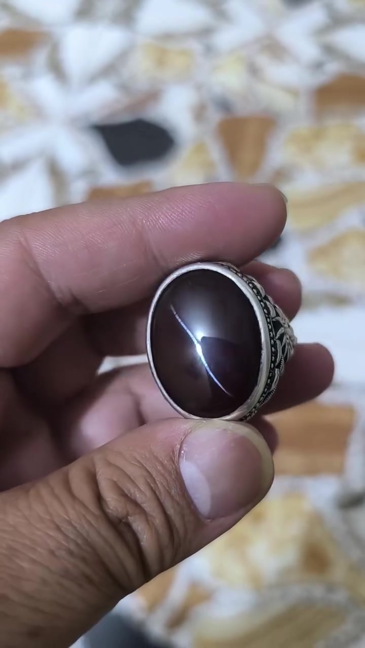 السلام عليكم محبس يماني صياغه عارف للبيع الاتصال ع رقم ***********
