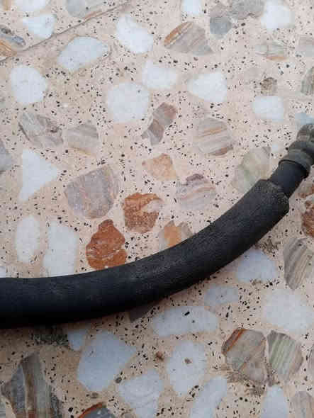 السلام عليكم 
صوندة دهن من الباور للمشط افيو 
حاوية 
كبس شركة 
واشرات بيها 
قطعة وحدة 
عازل حراري بلادي
حلقة داينمو 
السعر 25الف 
السماوة ***********
