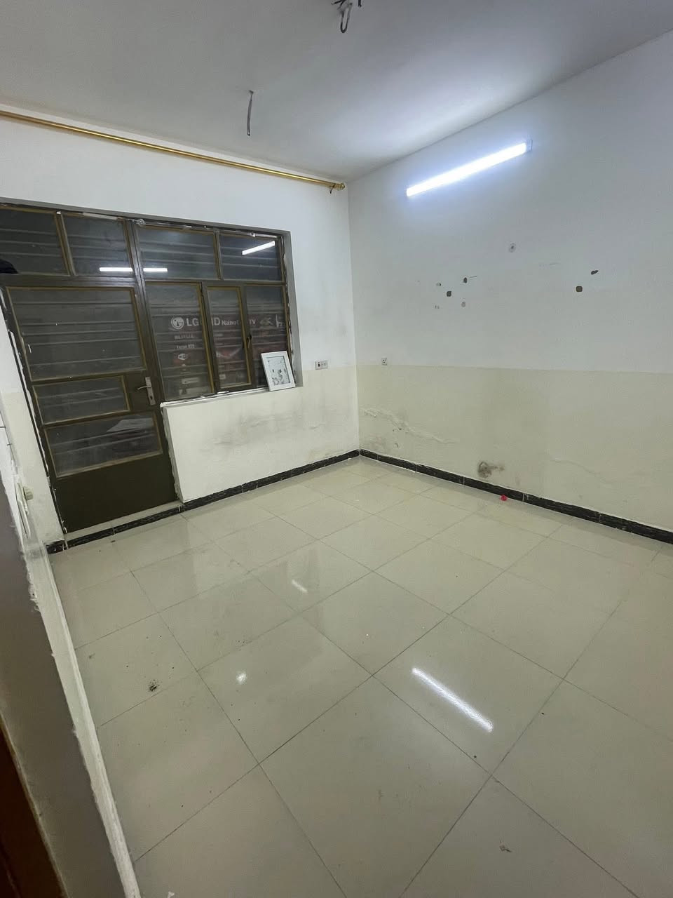 للايجار في منطقة السيدية
📍مشتمل ارضي

 مساحه150 م (نضيف ) ⚜️

تحتوي على كراج و 2 غرف نوم  ومطبخ وصاله وهول  و  وخدمات صحيه⚜️

الموقع : السيديه - ضهر هبي هوم 

850 الف

______________________________________

للاسـتفسـار الاتـصال علـى الارقـام التـاليه  او زيـاره مكـتب عبدالله الرفيـعي السيـديه_شارع الضـباط_ مقابل مجـمع لحـوم جويـلي 

#مكتب-عبدالله-الرفيعي

***********

‏‭0770 010 5930‬

‭+964 770 712 2380‬

━━━━━━━━━━━━━━━

#بيت #عقارات #منزل #بيع #وساطة_عقارية

#شركة #سيدية #بغداد #عراق

#عقارات_السيدية

#عقارات_الكرخ #ايجار_تجاري

#بنايات_سكنية

#عقارات_القادسية #عقارات_اليرموك #عقارات_المنصور

#عقارات_الحارثية #عقارات_الكاظمية #عقارات_الاعظمية

#عقارات_العطيفية #عقارات_حي_الجامعة

- [ ]
