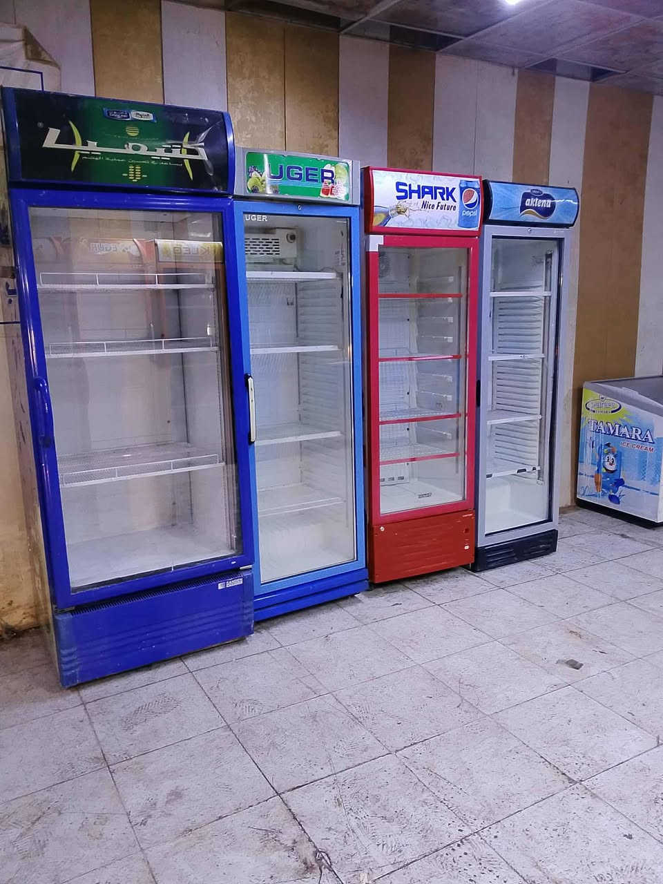 مجمدات وتك باب من ٢٧٥ ل٤٢٥ الشراي يجي خاص ويا سكرين لليريدة
والبابين عرض ١٢٠ سنتم
مكان بغداد سيطرة الشعب عندي توصيل بغداد وبعض محافظات شراي اخذ سكرين للتريدة وخاص ***********
