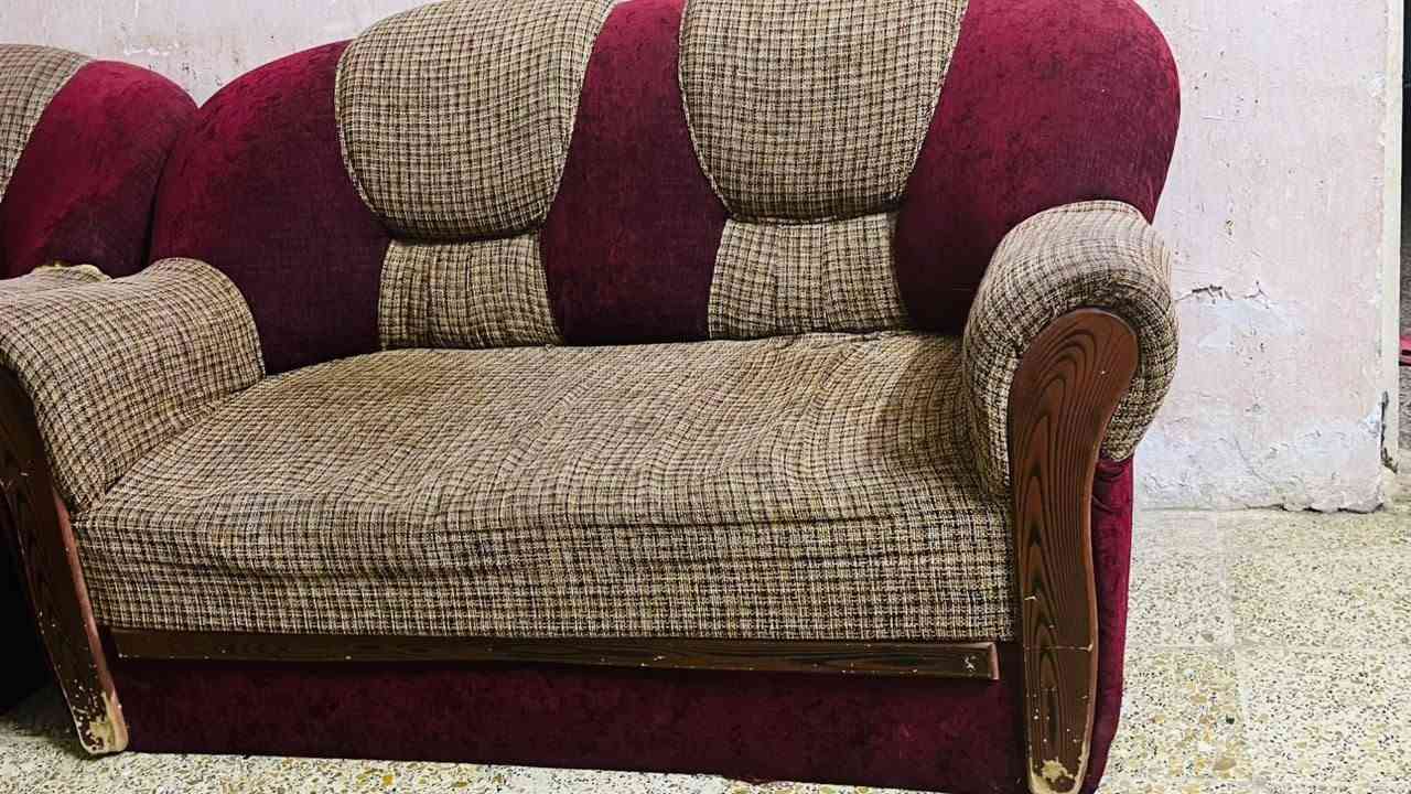 قنفات للبيع ب60وبيهن مجال 10 مقاعد لاتصال  ***********
