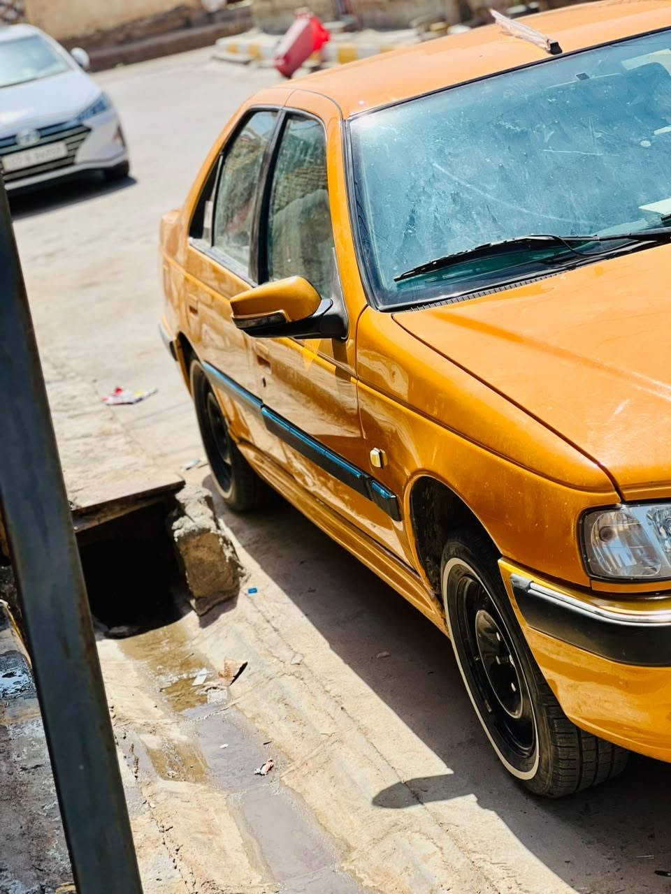 سلام عليكم بيجو بارص موديل 18 كفاله
ظربته الباب الي وراه سايق وراجعه بارد فقط 
حداديه نضيفه 
كير مكينه كفاله 
كهربايه شغاله
شاشه 
دواخله حلوه ونضيفه
سعر 53
مكان ذي قار قضاء الغراف 
رقمي ***********
خاص مقفول
