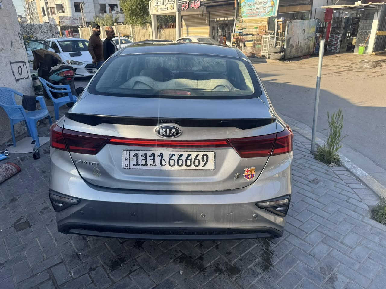 كيا سيراتو 2021 خليجي .. محرك 1600 دوش نضيف .. كير اي تي نضيف .. تبريد ثلج .. مواصفات اعتياديه تحكم ستيرن .. شاشه وكامره .. لون رصاصي ميتاليك لامع ..
ماشيه 90 الف وقابل لزياده .. بانزين كله محسن .. رقم بغداد جديد باسمي تحويل ثاني يوم .. بيها صبغ هلال جاملغ خلفي كد شبرين ومؤشرها بل صوره .. وبيها باب سائق ضربه وجاملغ ضربه بسيطات ومأشرهن بل صوره ما مصلحات ..
السعر 150 ورقه وبيها مجال.. المكان بغداد الشعب .. لاتصال
***********
