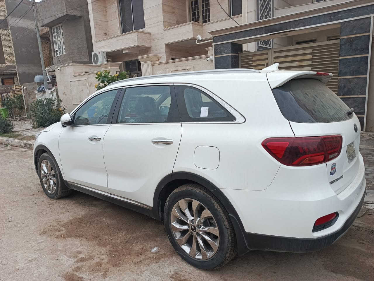 السلام عليكم سيارة للبيع سورنتو موديل 2020
فول مواصفات عدا البنراما V6 سبعه راكب

 مكفوله كفالة عامة

 ماشيه 49كم

 رقم واسط

 السعر 273 ورقة

مكان واسط كوت مركز المدينه 

 الاستفسار ***********
