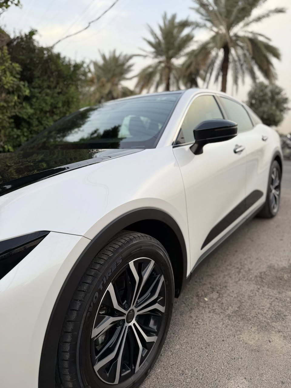 السلام عليكم
كراون بريميوم 2023 ( خـليـجـي )

ماشي ٣٩ الف

خليجي وكاله عبد اللطيف جميل

فول مواصفات 

تو كلر 

فتحة سلايد

لايت 4 عدسات 

كامرات  360 درجة

رادار 4 امامي وخلفي وجوانب

قيادة ذاتيه + مانع تصادم + تحديد مسار

برده كهرباء 

مقاعد جلد اسود

كراسي كهرباء الامامي والخلفي 

تبريد مقاعد 

شاحن هاتف 

ميموري كشنات

باقي مواصفات الكراون معروفه 

واتس اب او اتصال  ***********

مكان السياره بغداد الكاظميه

 السياره مغلفه بي بي اف ب الكامل🔴
