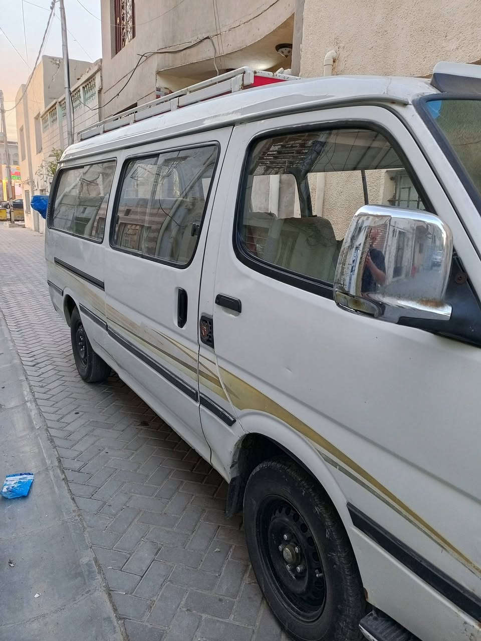 سلام عليكم فتون اف الوان جاهزة من كلشي ما عدا الدشبول كيجات تخم تاير ياباني سيارة نظيفة نصبتهة حلوة مكينة ابلادية موديل 16 / السعر/ 50 / بيهة مجال تواصل على الرقم/ ***********
