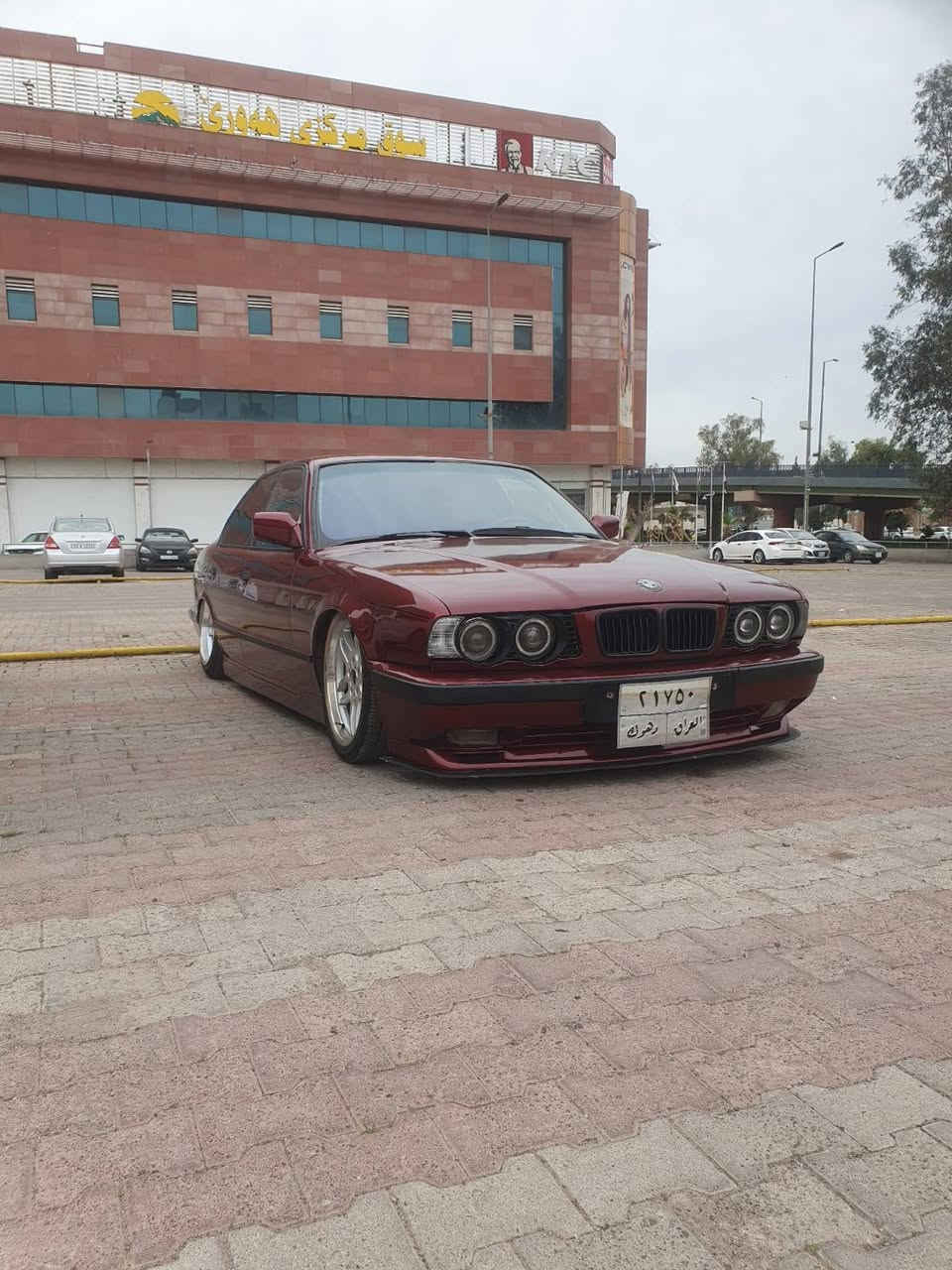 سيارة BMW 525I- 1993
رقم دهوك سنوية و وكالتها موجودات اصولي.
​المحرك: 525 بلاد، مكينة مثل الساعة تشتغل لا تبخير ولا حماوة.
​الگير: بدون أي ملاحظات سليم بشرط الفحص.
​البودي: لون ماروني مميز السيارة مصبوغة عام للجمالية فقط صبغ درجة أولى 
​الداخلية: غرفة جديدة ونظيفة جلد کهربائی فول  ومرتبة مصروف عليها من ضمن الكماليات
​الإضافات والكماليات مصروف عليها 40 ورقة :
​نظام جكات هوائي (Air Suspension): تنصية وتعلية السيارة بنظام هوائي درجة أولى بالعراق بلمسة زر، شغل مضبوط ومكلف.
​كماليات كاملة: السيارة متعوب عليها وجاهزة من كلشي.
​السعر المطلوب: 85 ورقة ​بيها مجال بسيط للشراي.
​الغرامات: عليها 10 أوراق غرامات (تخصم من السعر بعد المعاملة مباشرة)
ملاحظة: السيارة مال جناي وشبعانة صرف، دك سلف واطلع وين ما تريد.
سەیارەکە رقم دهۆک وكاله وتحويل بشرط 
  
گێر و مکینە 525 بیلاد بێ بوخار و حماوە هەستان بە شەرت 
ڕەنگی ماڕۆنی تۆخە عام سبوغ کرایە لۆ جوانی  ،سەیارەکە مەسرەفەکی زۆری لێ کرایە تا ‌40 وەرەقەی مەسرەفە بە ناوغورفە جلد فول کهربائی و کمالیات و هەروەها سیستمی هەوای (air suspension) دبل کۆنترۆڵ و تحکم بلند و نەوی کردنی سەیارەکە تایە دەتانی تەحەکم پێ بکەی فول vip سیستەمەکە لە لای باشترین وەستایەکانی هەولێر چاک کرایە سیستەمی هەوای سەیارەکە لە دەستی کەسەک بووە ماندی نەکرایە وەسرەفەکی زۆریش لێ کردیە  
سەیارەکە جاهزە و داوای 85 وەرەقەی لەسەر دەکرێ مجال برایانە لۆ مشتری و غەرامەش ‌10 وەرەقە لەسەرە پاش معامەلە دەگەرێندرێتەوە

*********** أربيل, العراق
