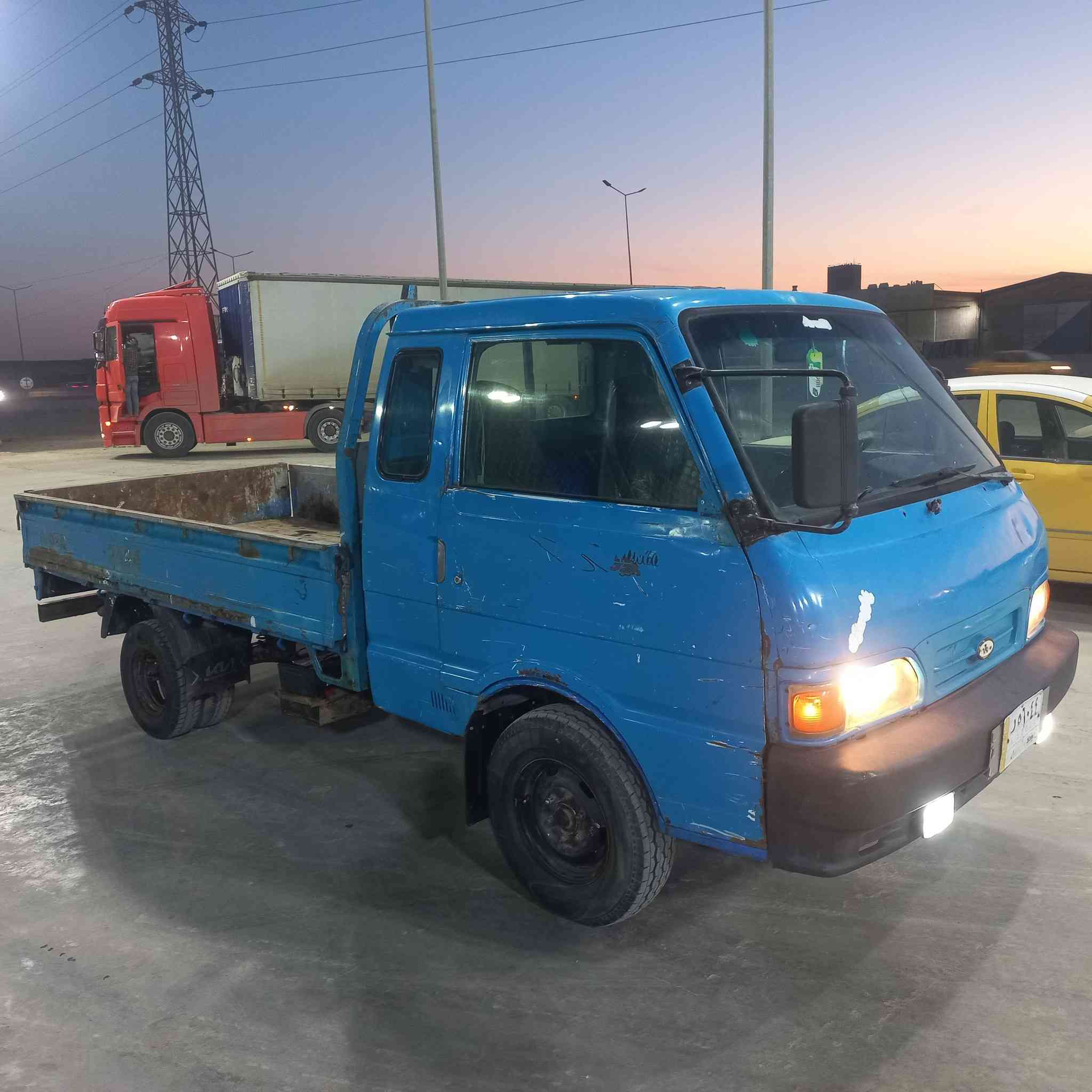 السلام عليكم
البيع كية بنكو ٩٥  ابلادية نظيفة كدامكم واضحه بالصورة 

مكينتها بيها بخار قليل ورقم شاصي غير واضح ممسوح 

رقم بغداد تحويل مطلوب سنويتها  ساقطه ٢٠٢٢ 

عارضها ٥٣ وبيها مجال 

مكاني بغداد -التاجي 

اتصال على رقم ***********
