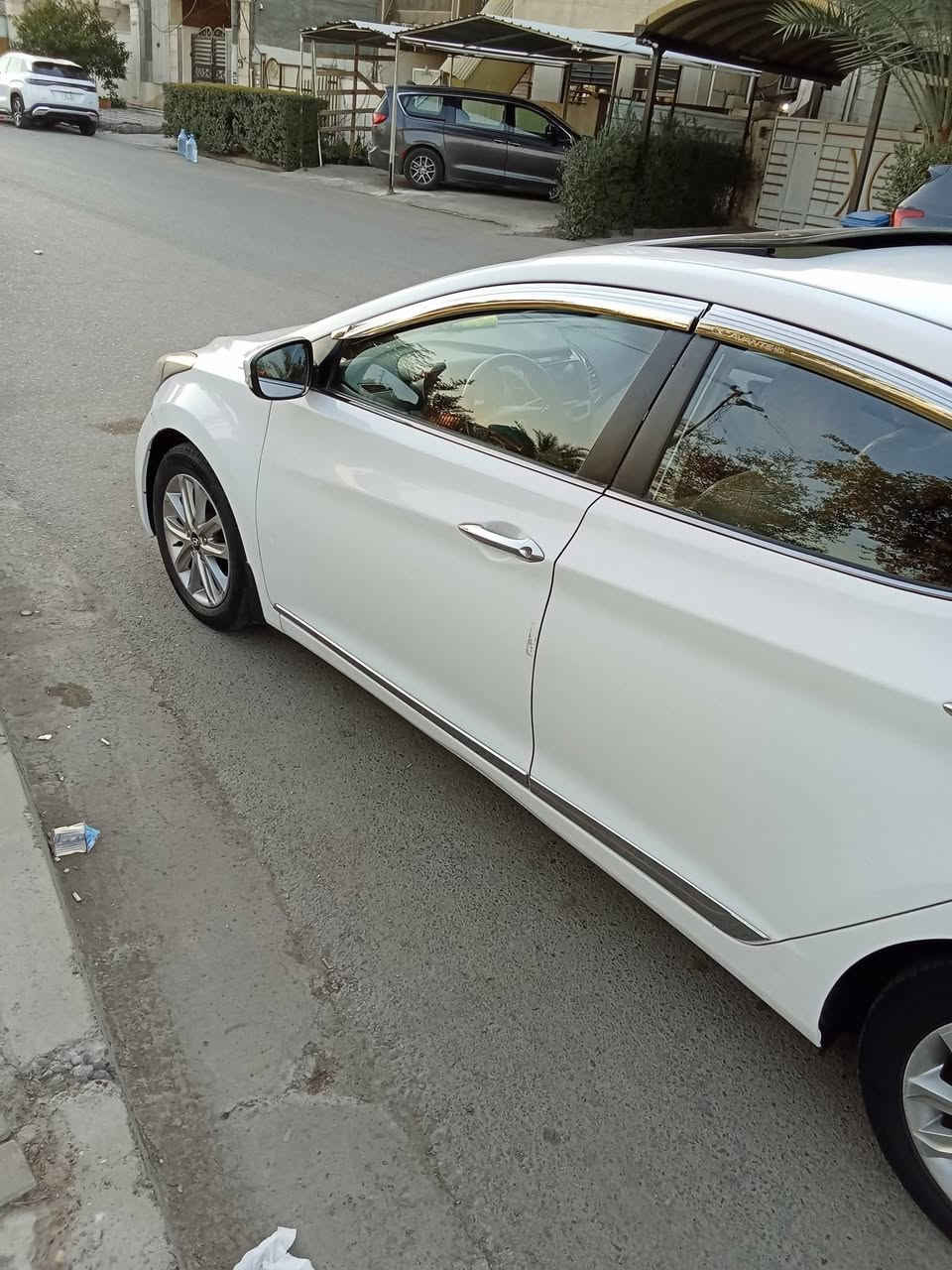 السلام عليكم للبيع النترا موديل 15 خليجي فول مواصفات عدا البصمه قطعتين تبريد فتحه اشاير بالمري محرك 1800 دوش مري شفط محرك كير مكفول لا تبخير ولا تنقيص  بدون دواخل ماشيه 190 السعر 120وبيه مجال مكاني بغداد قرب علوه الرشيد ما متواجد عل نت ***********
