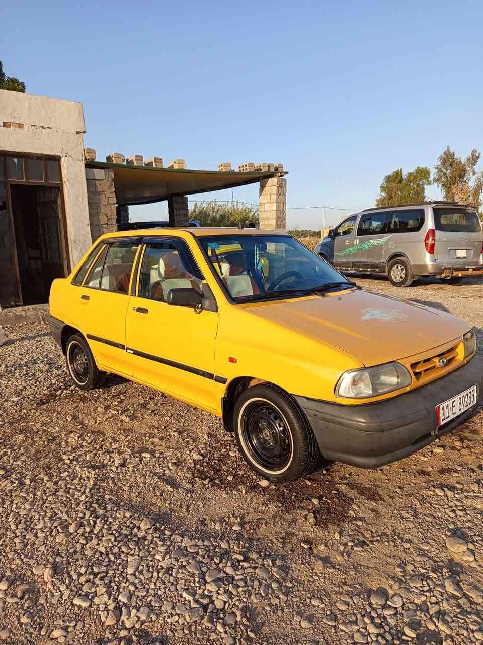 السلام عليكم للبيع سياره سايبه موديل 2013رقم بغداد سنويه لل27 مصفره هيئة وغرامات گير ومحرك خير من الله تخم تاير وسدر جدد مكان السياره بابل شوملي رقم الهاتف ***********
