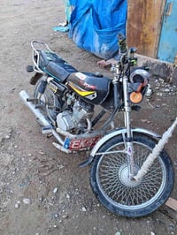 موطور نامه للبيع محرك شاصي وياله عدله ولباقي كدام لعين سعر 350وبي مجال...