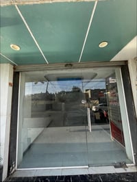 محل للايجار بشارع المحافظة  القديم للاستفسار اكثر 07706480040