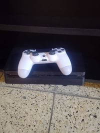 بلي فور لبيع مهكر بي لعبات كمله سعر 325الف 07710388392 هذا رقمي بي واس...