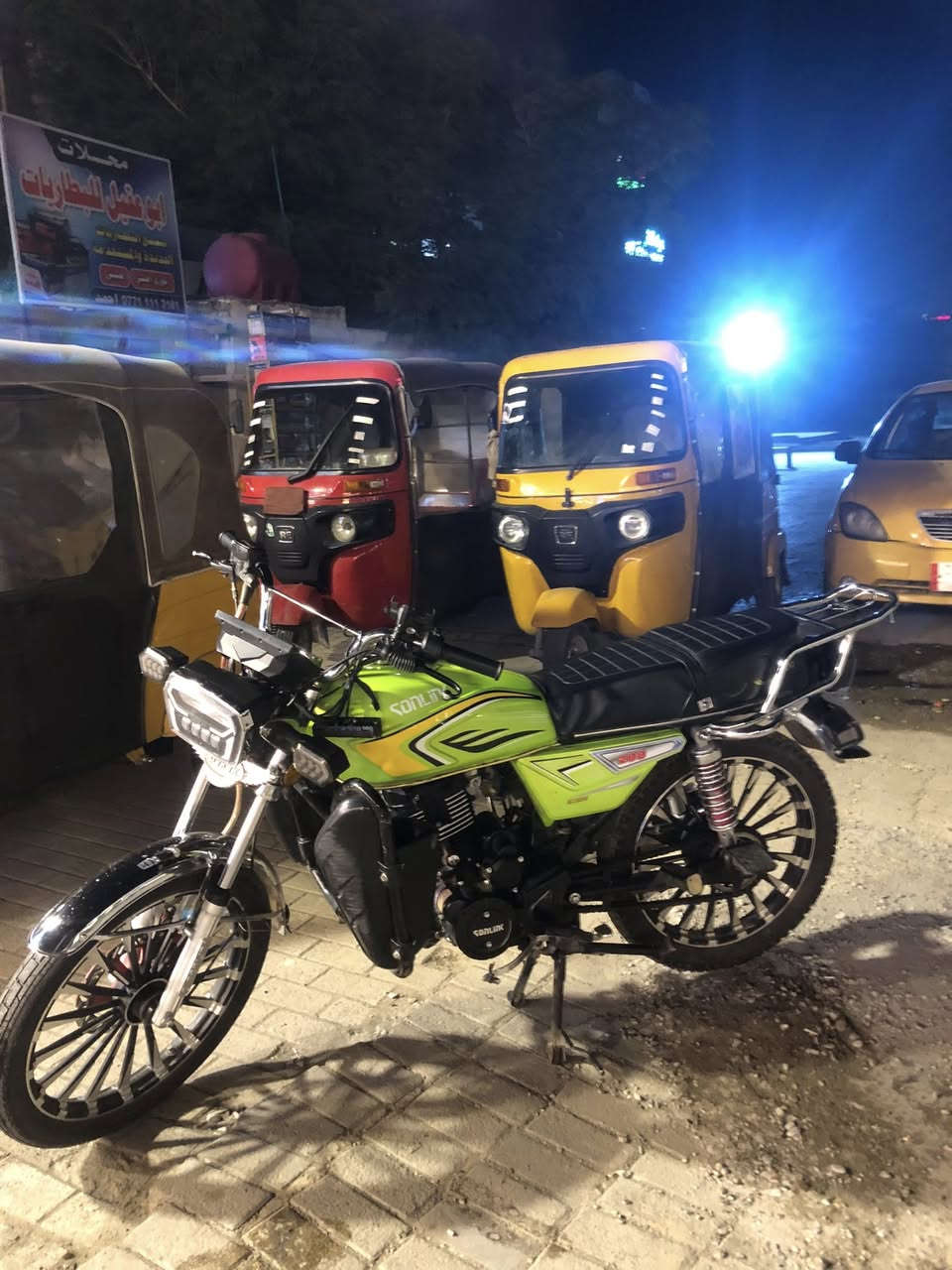 سلام عليكم  للبيع ب٧٥٠ وبيهة مجال حگ الجية واتساب ***********  بس واتساب 
رصيد ***********
 مديل ٢٠٢٥  سونك ٢٠٠مكينة سودة يمكن ضاغطة وزنجيل اوراقهة موجودة  دراجة من الطول للطول مكفولة مكينة گير كهربايات علية درع ابو الجيوب  الدراجة بس الطوافة مال بانزين فالتة فقط الباقي كلة شغال نگرة سلف هندر  اخت الزيرو
بكاني بغداد رصافة بلديات
