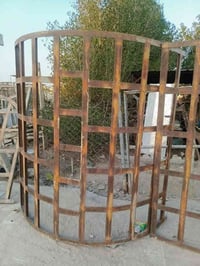 5 شبابيك للبيع الرتفاع 2 متر والعرض 12 متر بوري ثقيل الستفسار 07824405...