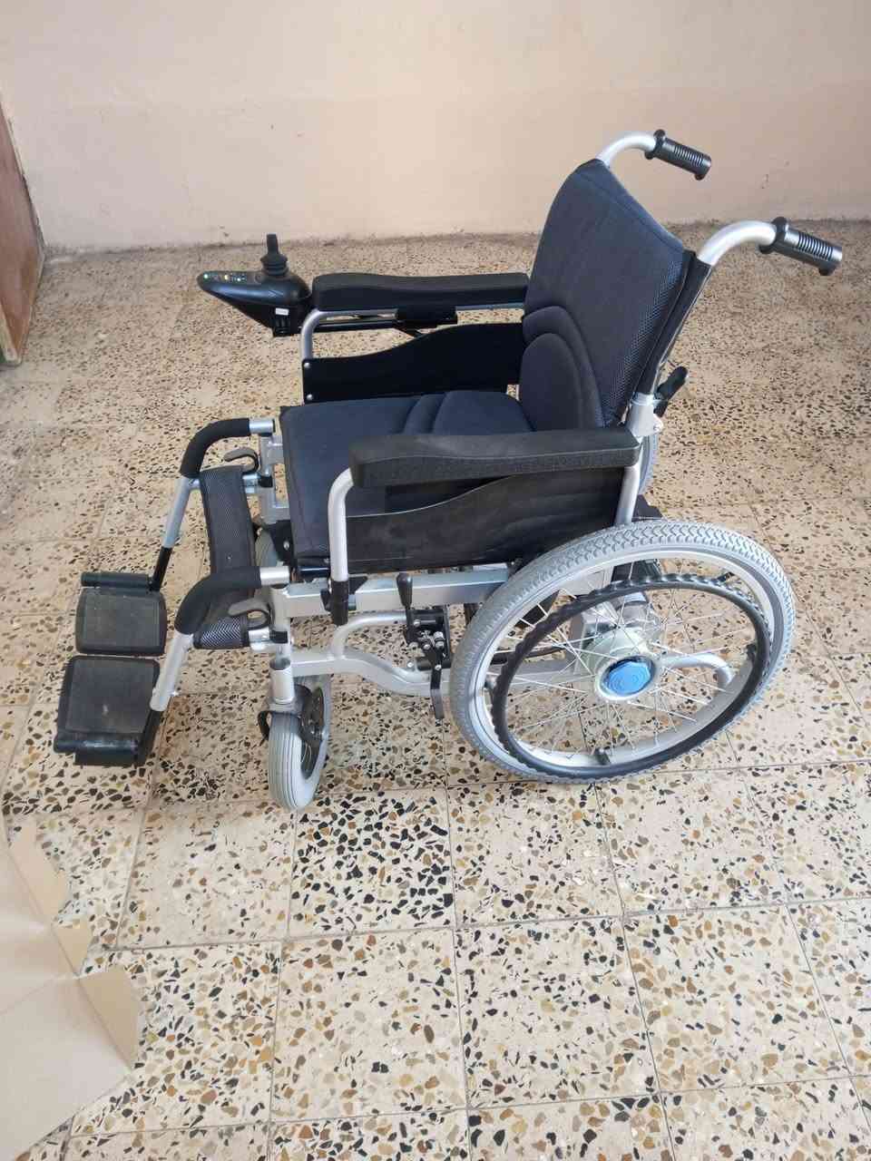 عربانه كهربائيه للبيع جديده مشحونه مره واحد ضمان بيهه للستفسار مراسله ***********
