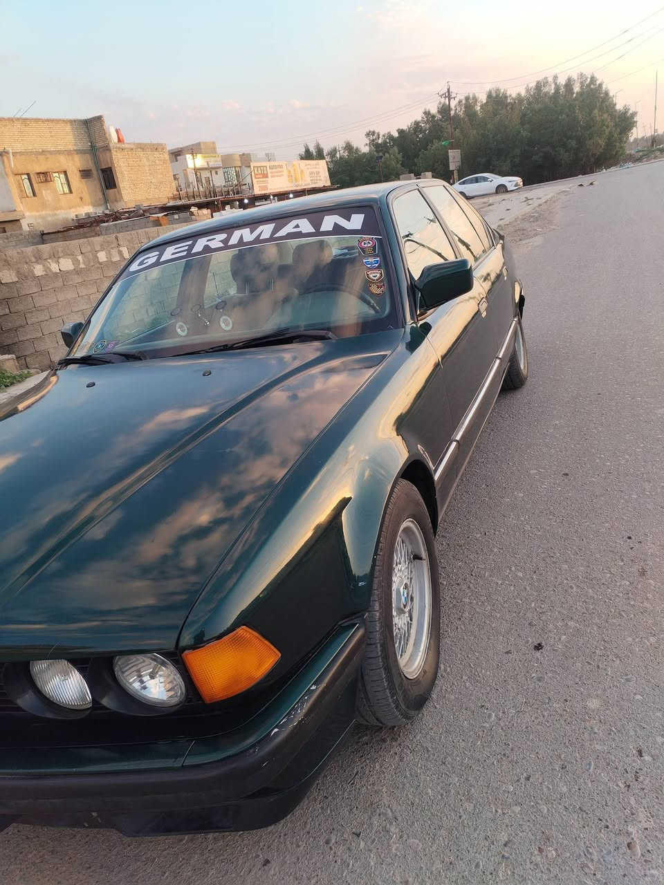 سياره للبيع حجم 730 اللون زيتوني ضبغ جديد ميتاليك ابو الشذره بعدها مامبولشه ومكفوله من الضربه والكص اصل بليته وسنويه موديل 93 رقم بغداد انكليزي جديد لغاية 29
محرك وكير 40   V8 السياره شلعه بطناش يشك الكاع
غرفتها بيجي جلد نظافه شوفت عينك بل صور
بجم عريض 
حداديه 50 ٪
كشنات كهرباء
تبريد شغال
اربع جام كهرباء
سنتر لوك
لايتات عالي وناصي زنون
تايرات 80 ٪
السعر 55 ورقه بيها مجال قليل للإتصال على الرقم ***********
