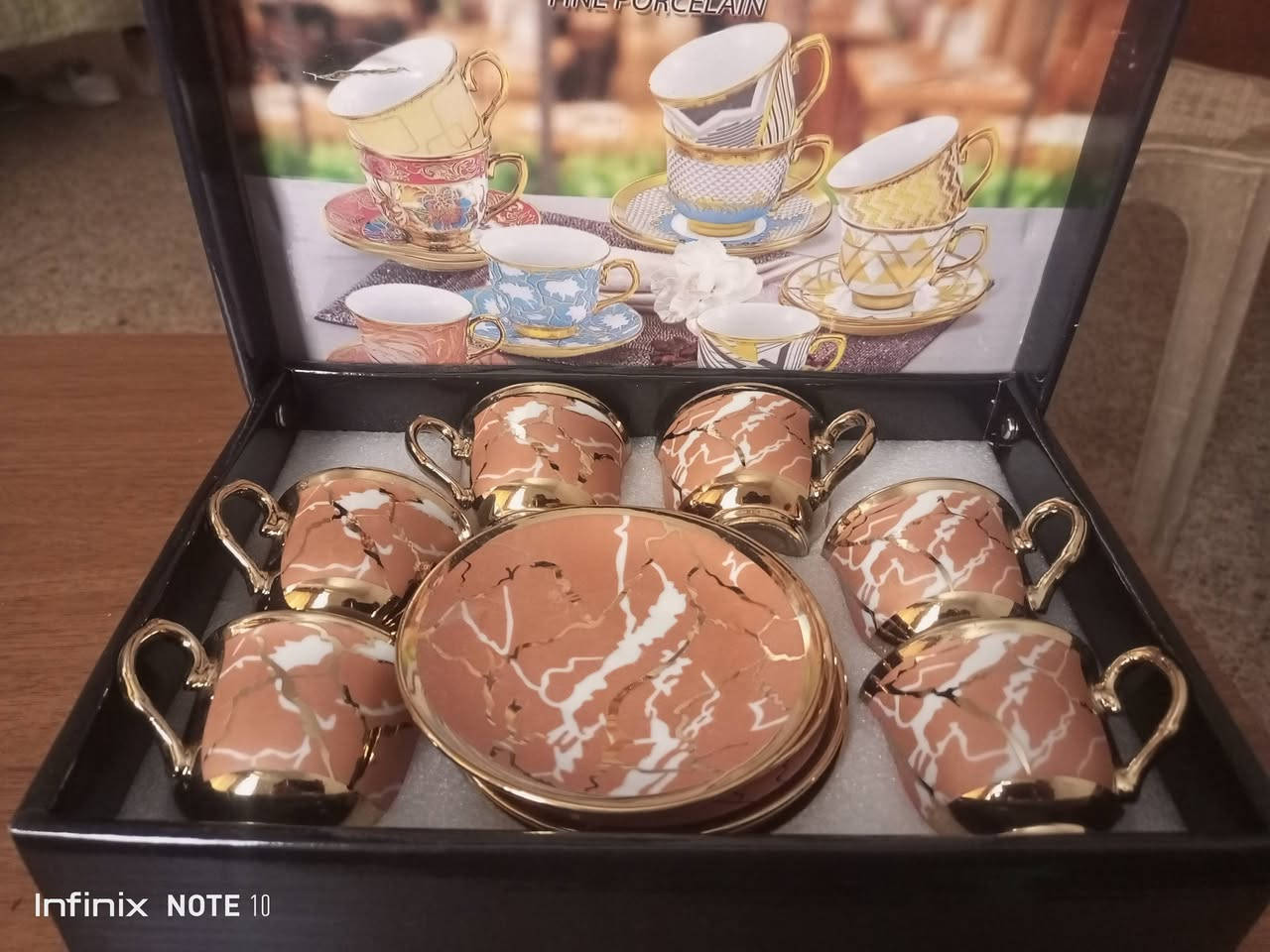 الفناجين ما مستعملين 5 
المرايا 10 بيها فطر من فوق شيء بسيط وملحومه


**إذا كنت صاحب هذا الإعلان وتريد حذفه لأي سبب، رجاءا أرسل رسالة إلى الدعم الفني**