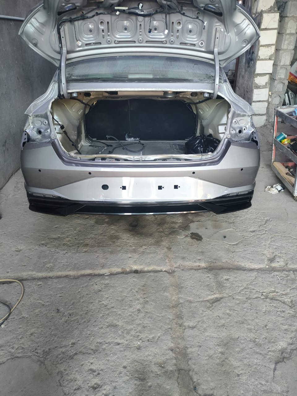 هونداي النترا ٢٠٢٣ لمتدد وارد امريكي حادث قبق صندوك فقط ومعدل بارد بدون رقم بيهة رش صبغ بامريكا مثل مامبين بتقرير بسمي عنوان بصره الزبير 
اتصال ***********
