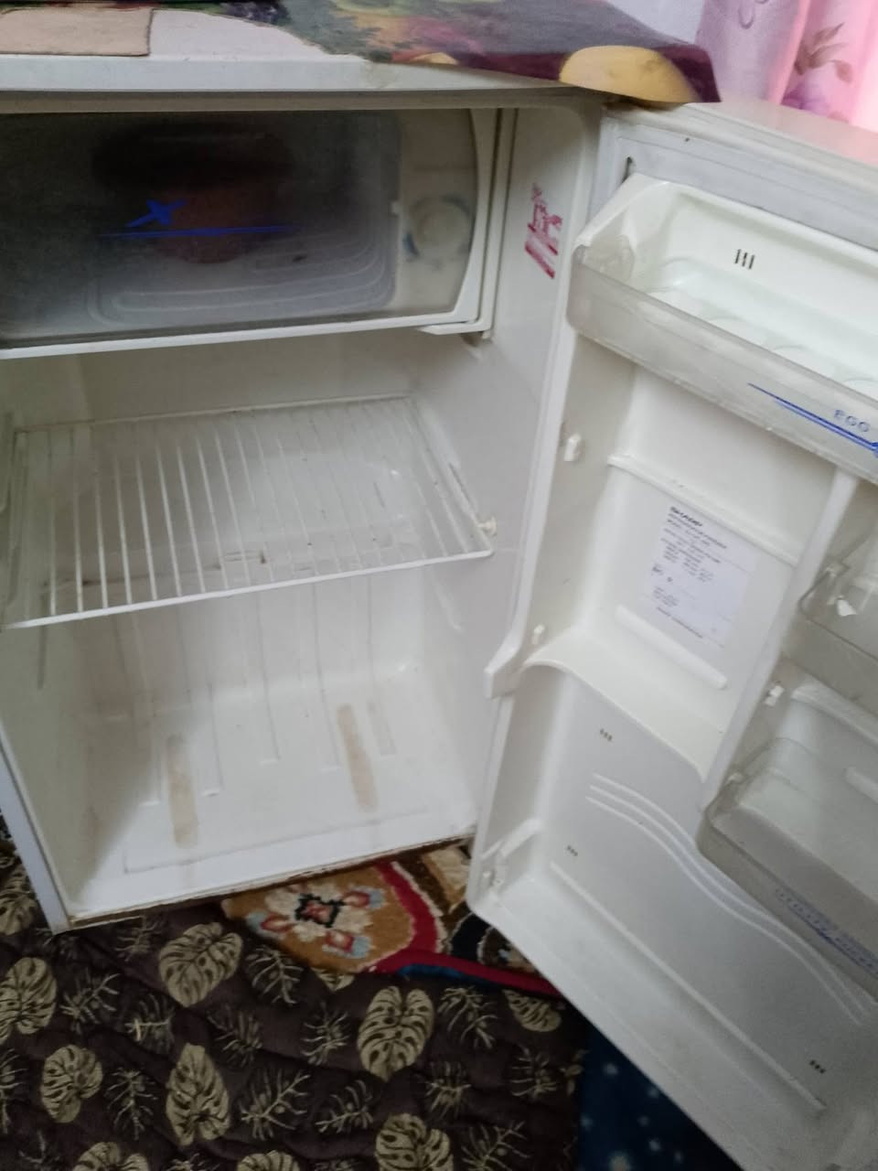 السلام عليكم ثلاجه صغيره نضيفه شغاله السعر 50وبيها مجال


**إذا كنت صاحب هذا الإعلان وتريد حذفه لأي سبب، رجاءا أرسل رسالة إلى الدعم الفني**