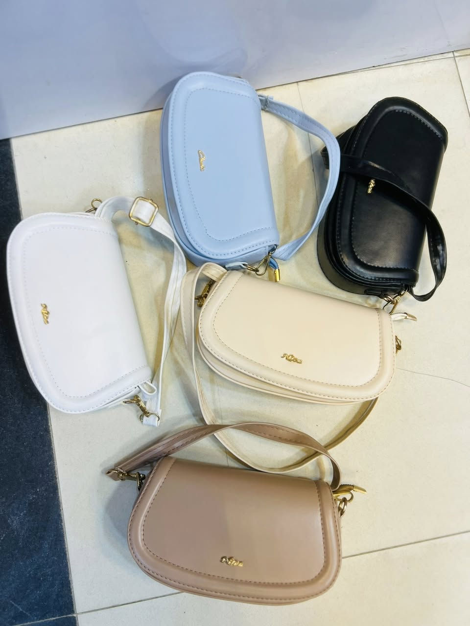 سعر القطعه 3.5 جمله فقط
للحجز وتساب ***********
