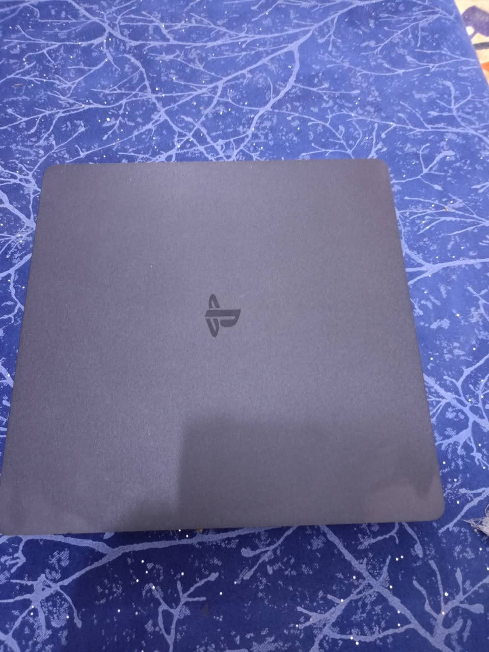 السلام عليكم
بلي فور سلم واحد تيره 

نضام 13:2

البلي مامفتوح نضافه فول 

اقراص 2فيفاه23 +بيس 26

جيتي ئي

تجي تفحصه كدامك شرط 

برغي واحد مامفتوح بيه 

وماداخل تصليح البلي 

جوستكات 2 اصليات 

مكاني ناصريه مركز


**إذا كنت صاحب هذا الإعلان وتريد حذفه لأي سبب، رجاءا أرسل رسالة إلى الدعم الفني**