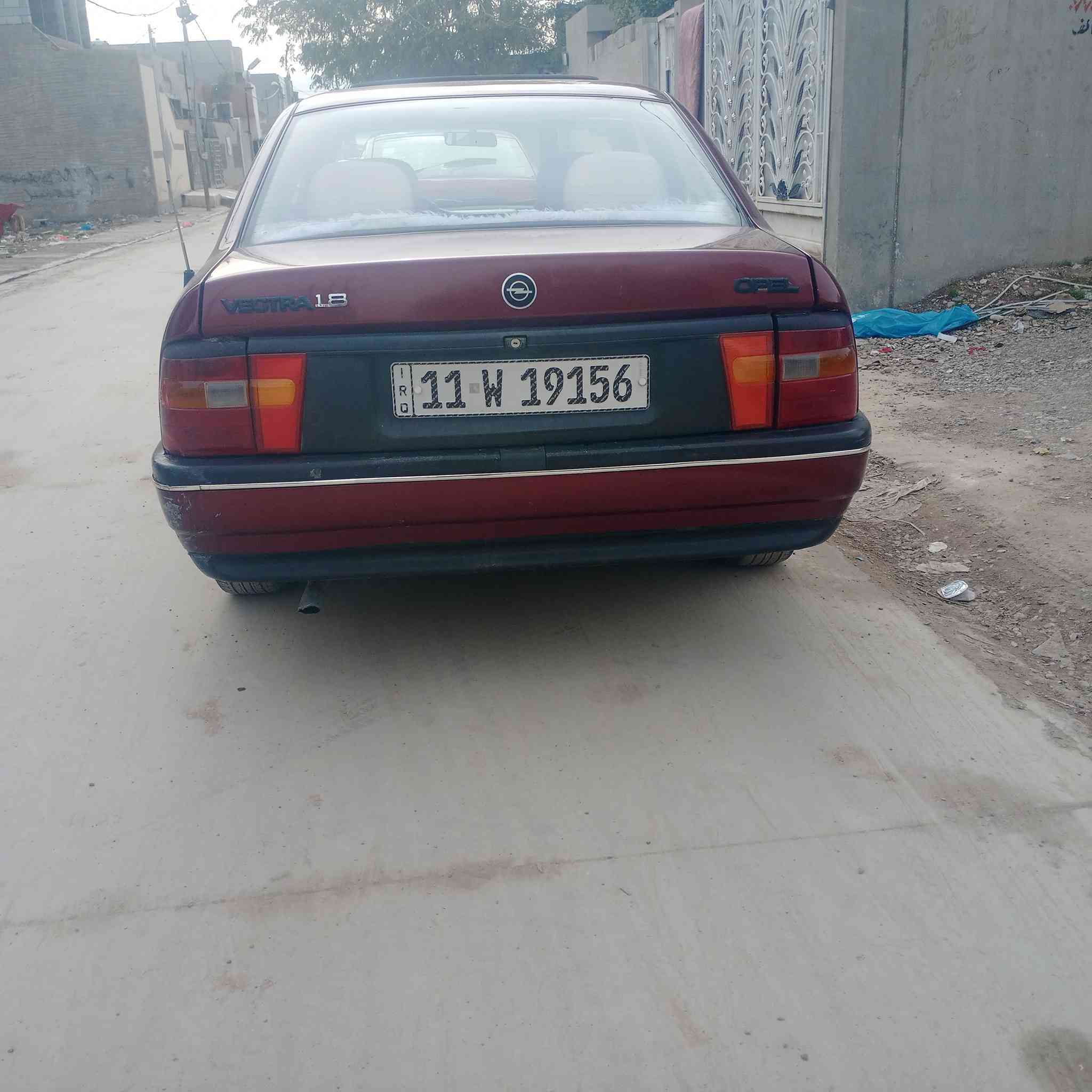 اوبل فيكترا موديل 92 محدثه 95 كير اوتوماتيك سقف سلايت حجم السياره 18 تخم تاير جديد مشروع وطني مابيها ضربه ولا خياس على بلاد الشركه مكان السياره كركوك سعرها 46 يرهم مراوس حسب القناعه *********** الشراي يخابر
