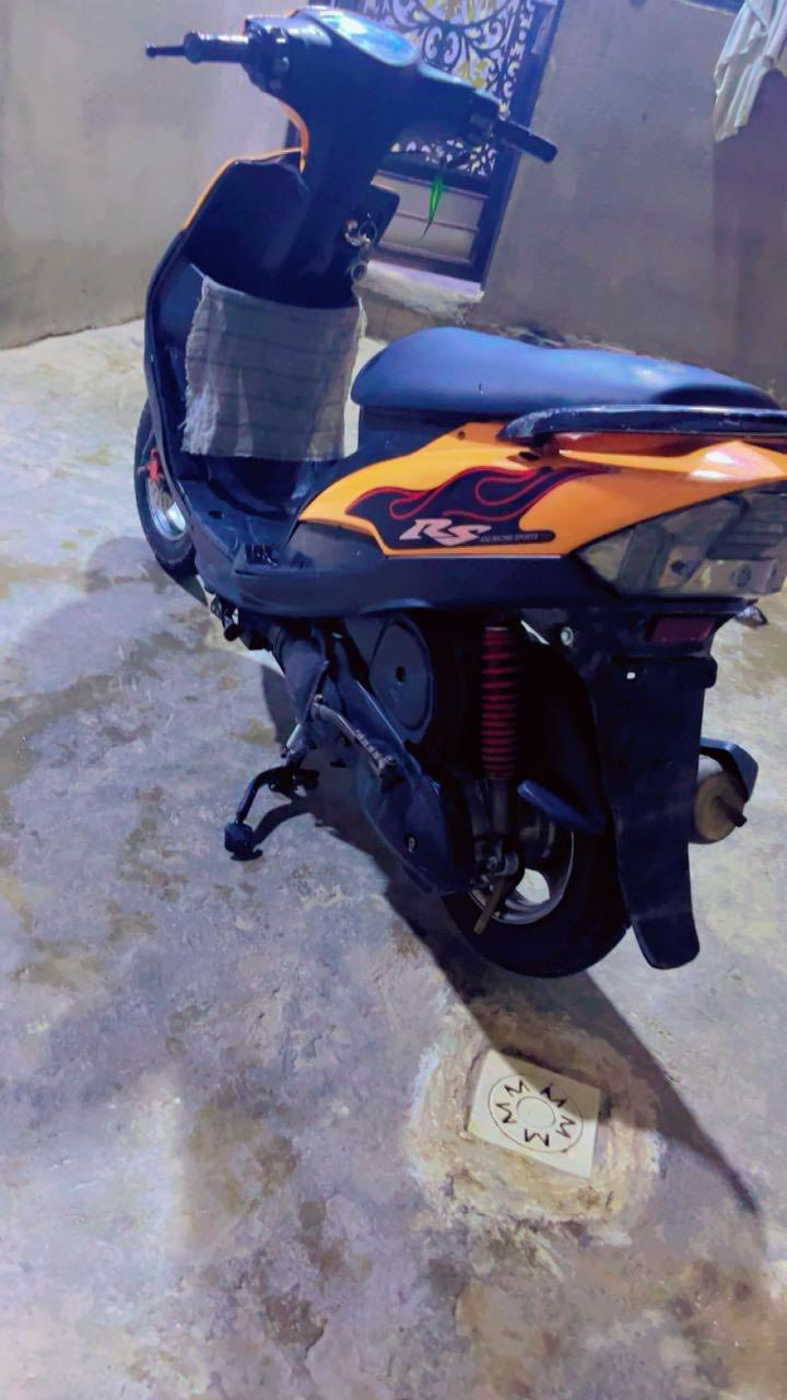 سلام عليكم ماكس عدله ما مفتوحه جديده بمعنه لكلمه لا تنقيص ولا تبخير  مختمه من طول لطول كلشي شقال بيه لايت بك لايت شلعه ومعدل تخبل مكينه ناعمه  
مكاني شط لعرب 
سعر $٧٠٠ 
وبيهه مجال  
***********
