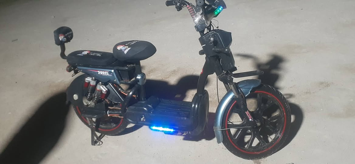 البيع
دراجة شحن حجم 20
 شركة HIS
 سعر 250 وبية مجال 
  بصرة زبير    
***********
