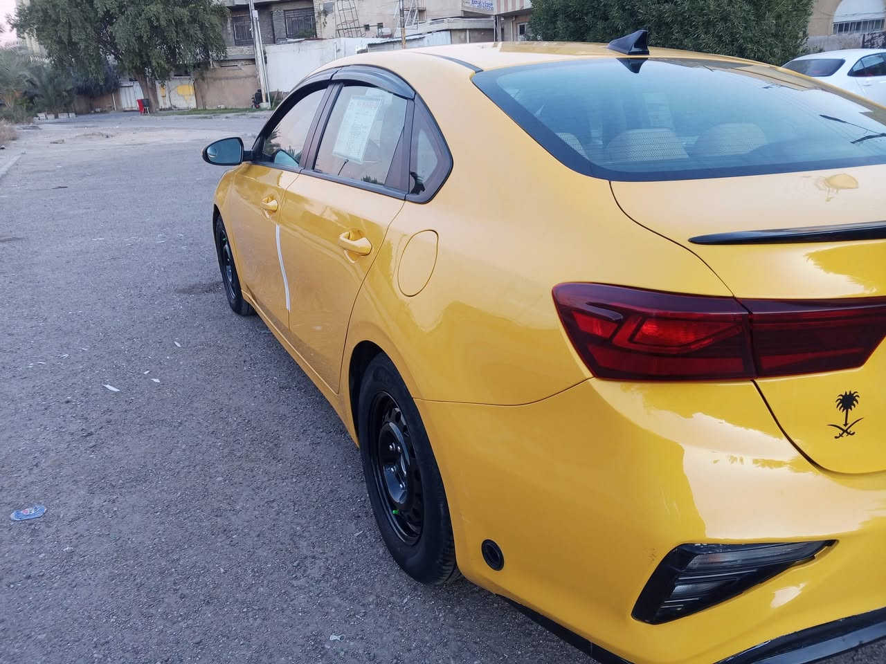 سلام عليكم فورتي 2019 مكينه 2000 دوش المكينه مفتوحه رواجز امبدله كير ايتي السياره فول عده البصمه والفتحه منضومه زنون جديد منضومه غاز تخم تاير جديد حادثهه امريكي جاملق ايمن امبدل ولغد بي طخه خفيفه ومصلح بنيد  نفسه ما امبدل بي تصليح ليبل واحد رادارات وحسسات السياره نضيفه هيئه وغرامات امصفره رقم الهاتف***********  العنوان بغداد شهداء البياع السعر 120 بيه مجال
