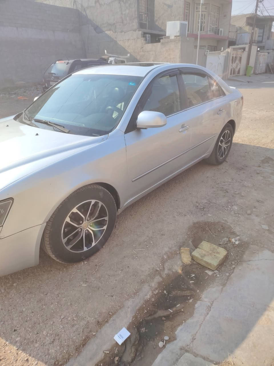 سلام عليكم للبيع سوناتا موديل 2007
مكينه 3300 سياره مصبوغه عام جماليه بيهه بس ضربه
جاملغ الامامي صفحه السايق سياره حلوه وجاهزه من كلشي رقم بغداد مكان ديالئ خان بني سعد اتصال عل رقم ***********
